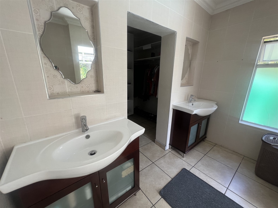 4 Bedroom Property for Sale in Bonnie Doone Eastern Cape